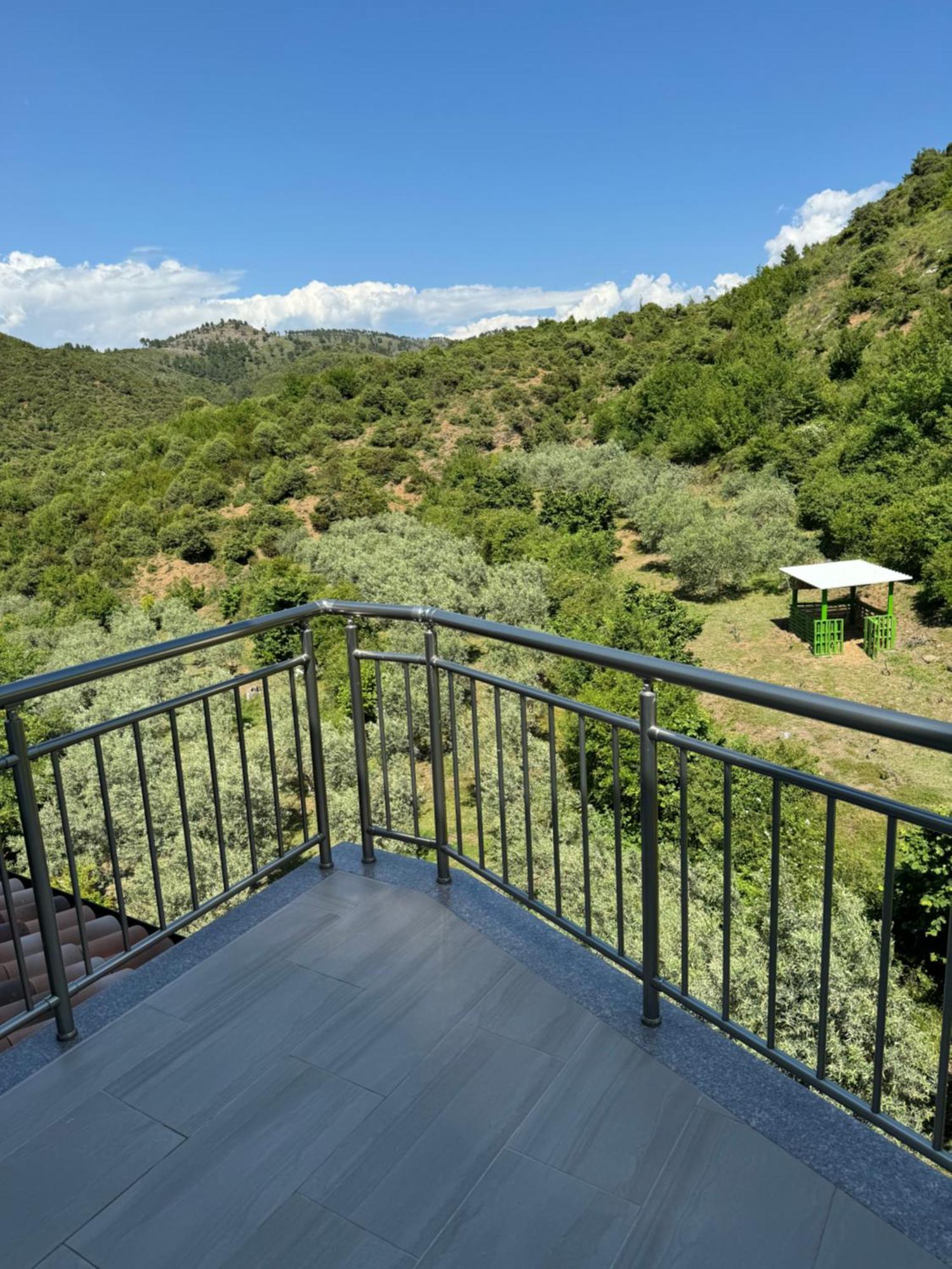 Qyteza Guest House & Camping Shkoder Bagian luar foto
