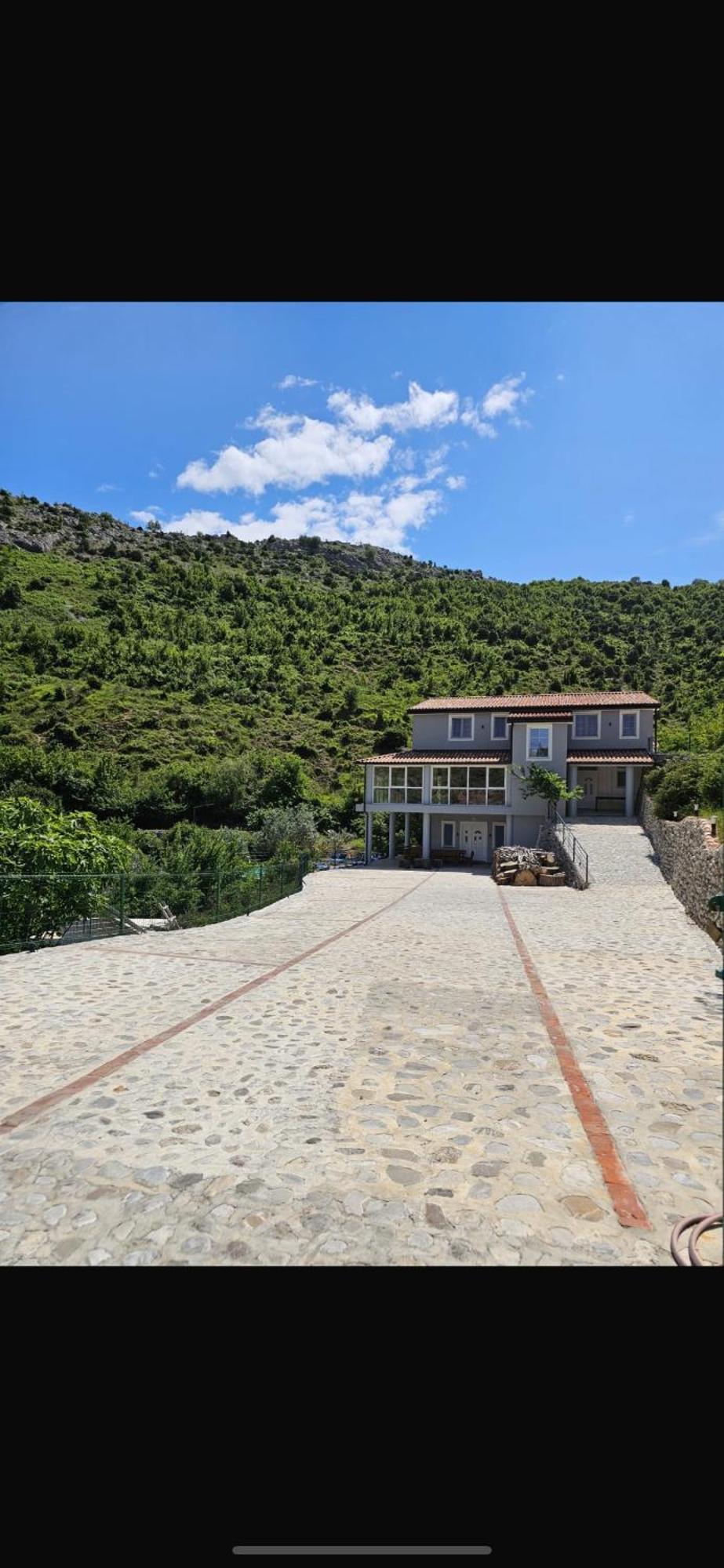 Qyteza Guest House & Camping Shkoder Bagian luar foto